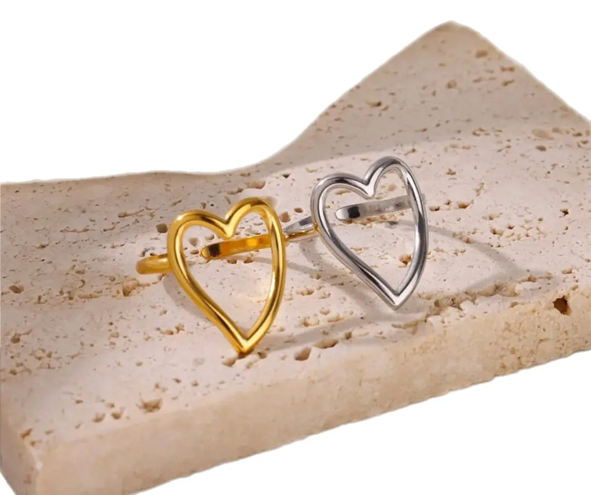Anello cuore vuoto due varianti colore