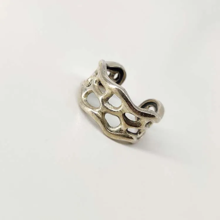 Anello a fascia aperta Karla in argento