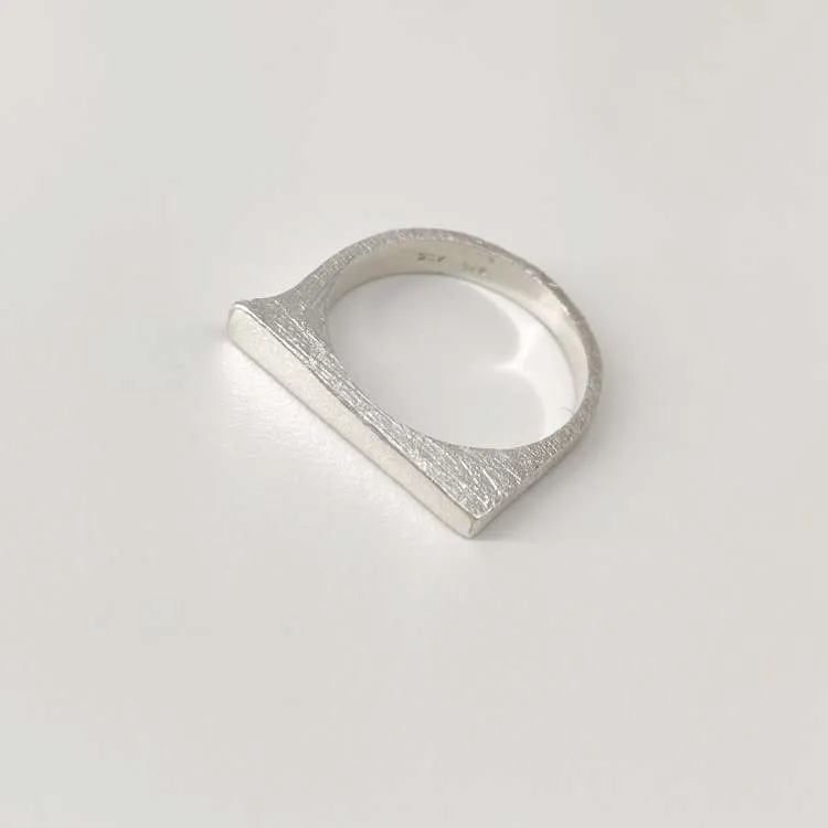 Anello a fedina Jenna in argento