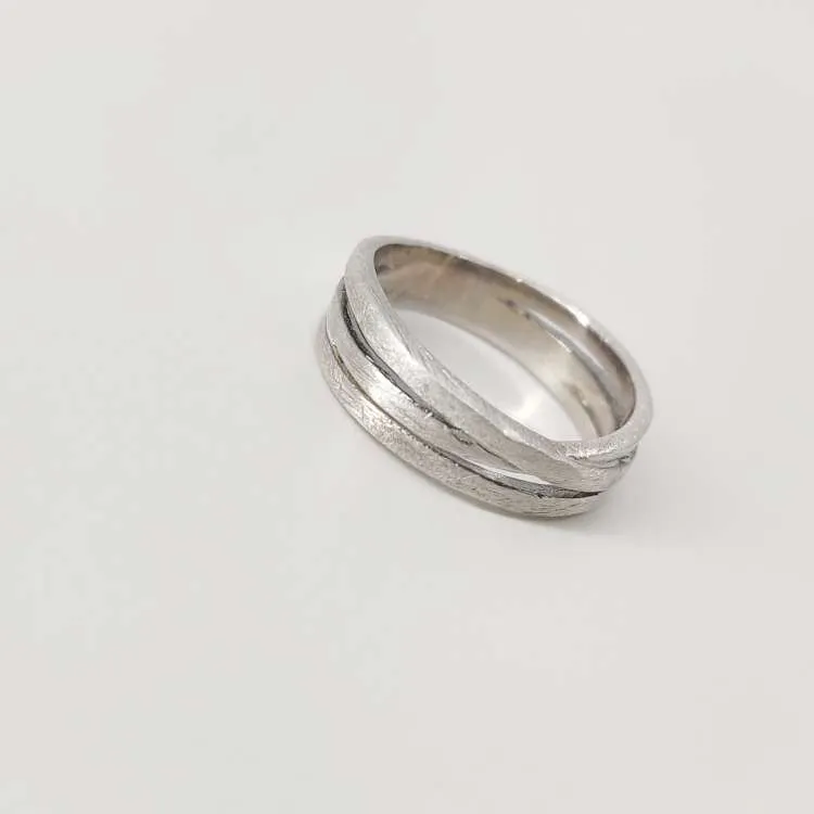 Anello a fascia Jasmine in argento