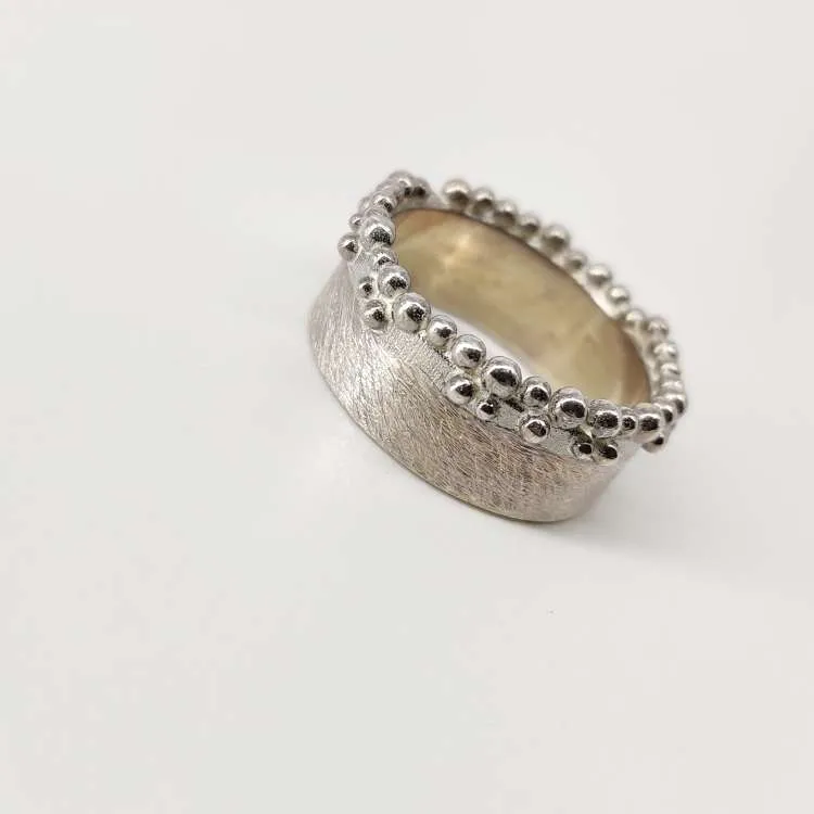 Anello a fascia Cherry in argento