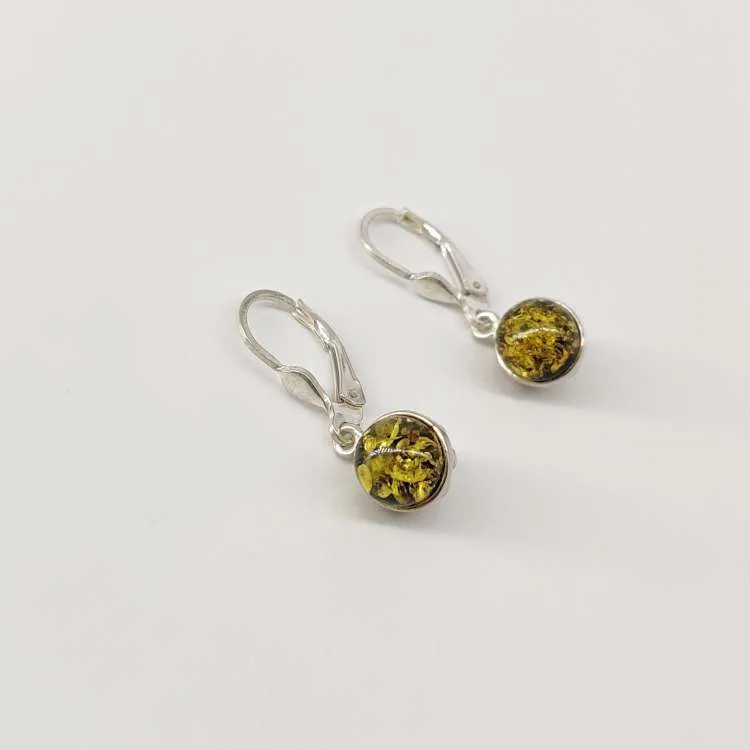 Orecchini pendenti Sonya in argento con ambra baltica