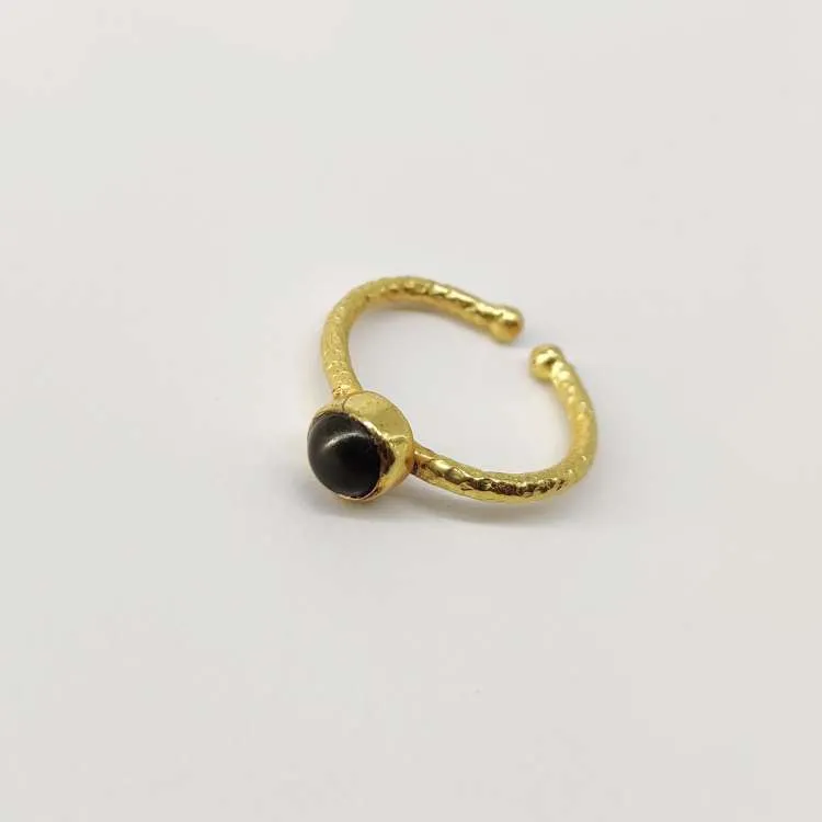 Anello a fedina aperta Monica con pietra dura