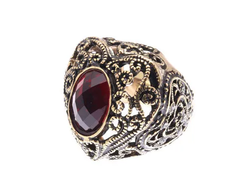 Anello Alcozer cuore con centrale pietra rossa e cristalli