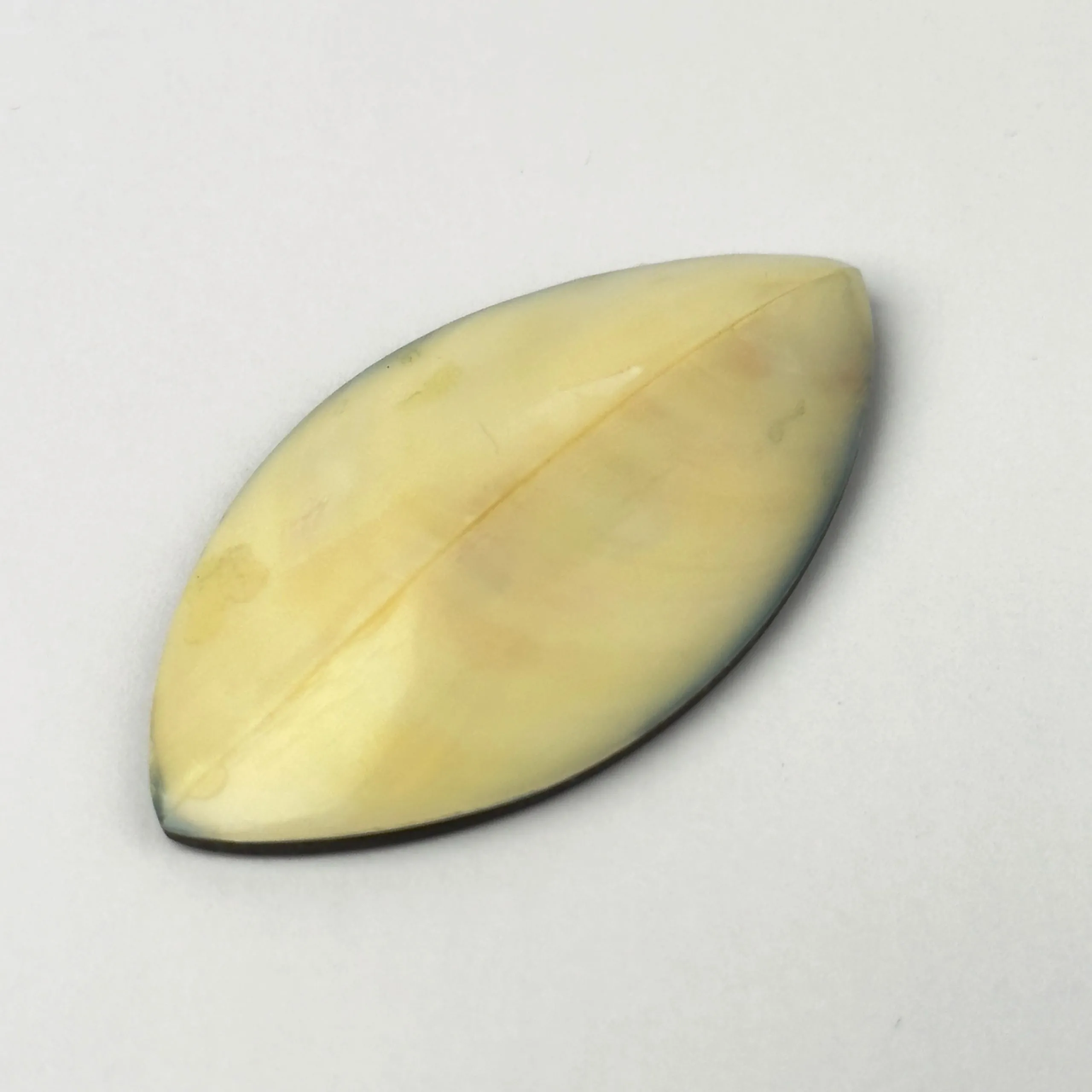 Cabochon Luce d'Avorio Navetta 47x23x6mm - 1 pz