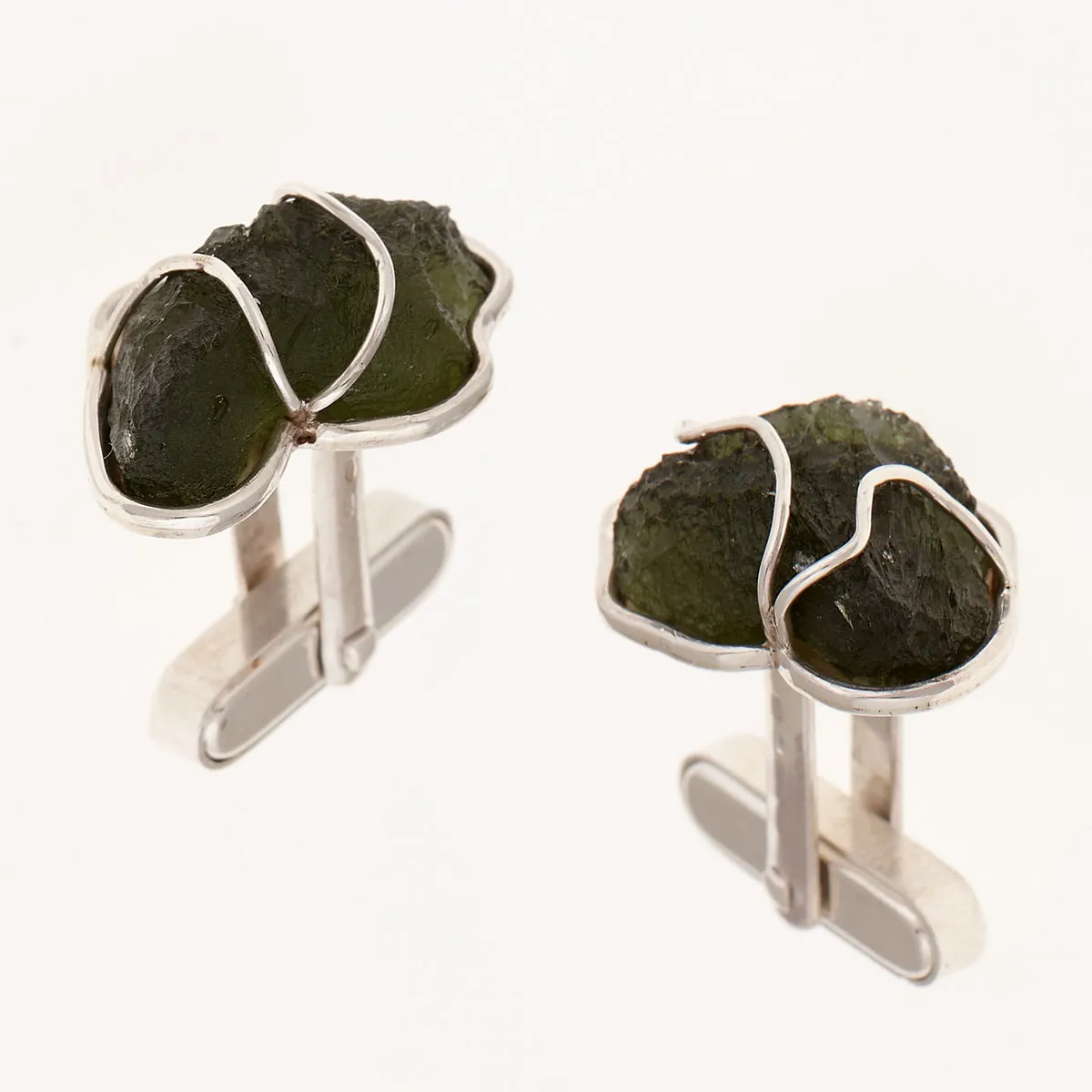 Bottoni per polsini con Moldaviti naturali 1736