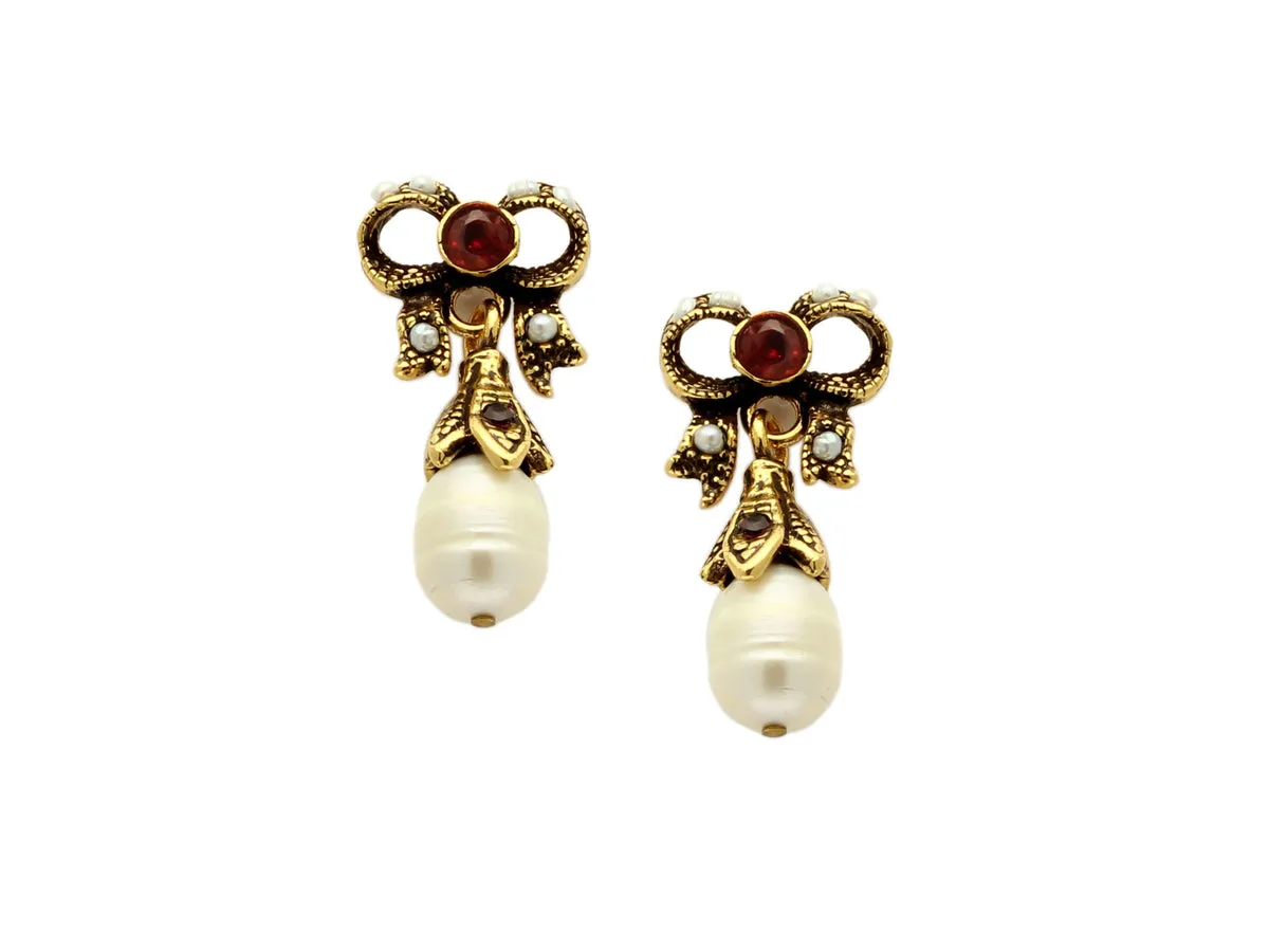 Orecchini fiocco e granato