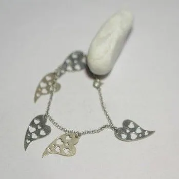 Silbernes Herzarmband