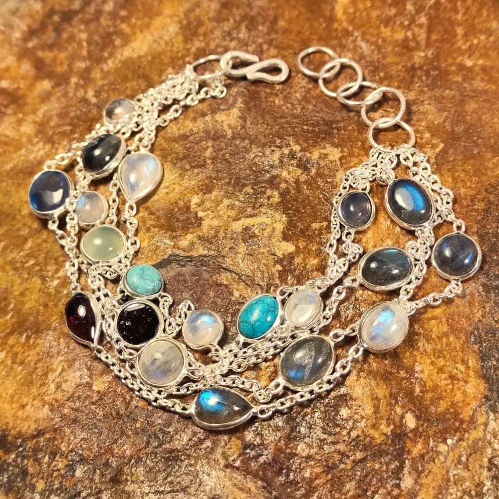 DENALI ARMBAND mit gemischten Steinen aus 925er Silber