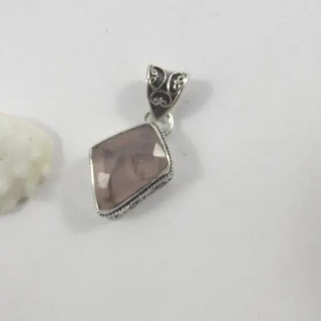 ROSENQUARZ-ANHÄNGER Silber - MAYAPUR