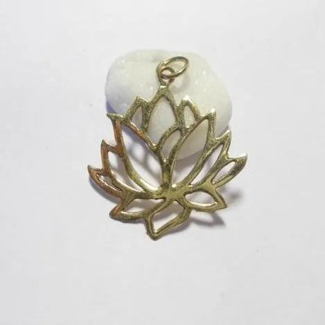 Ciondolo fiore di loto in ottone argentato - AJMER