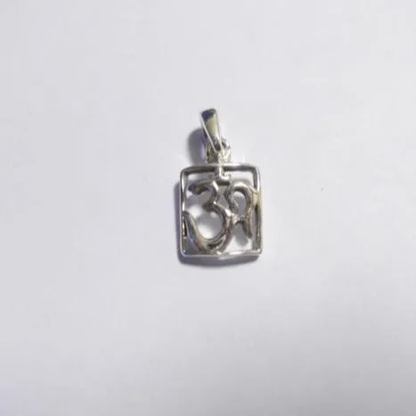 CIONDOLO OM in argento 925 - INAYA