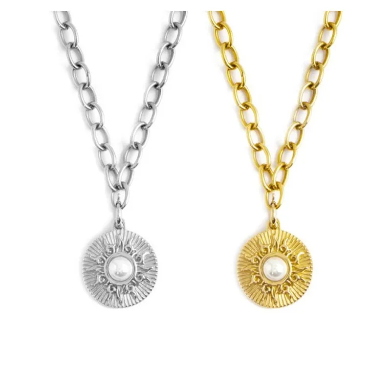 Collana sole pendente con perla