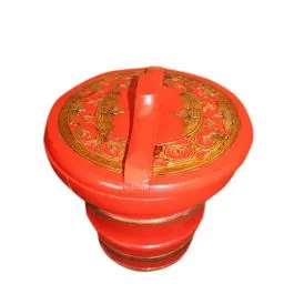 Kleiner antiker Holztopf zur Aufbewahrung