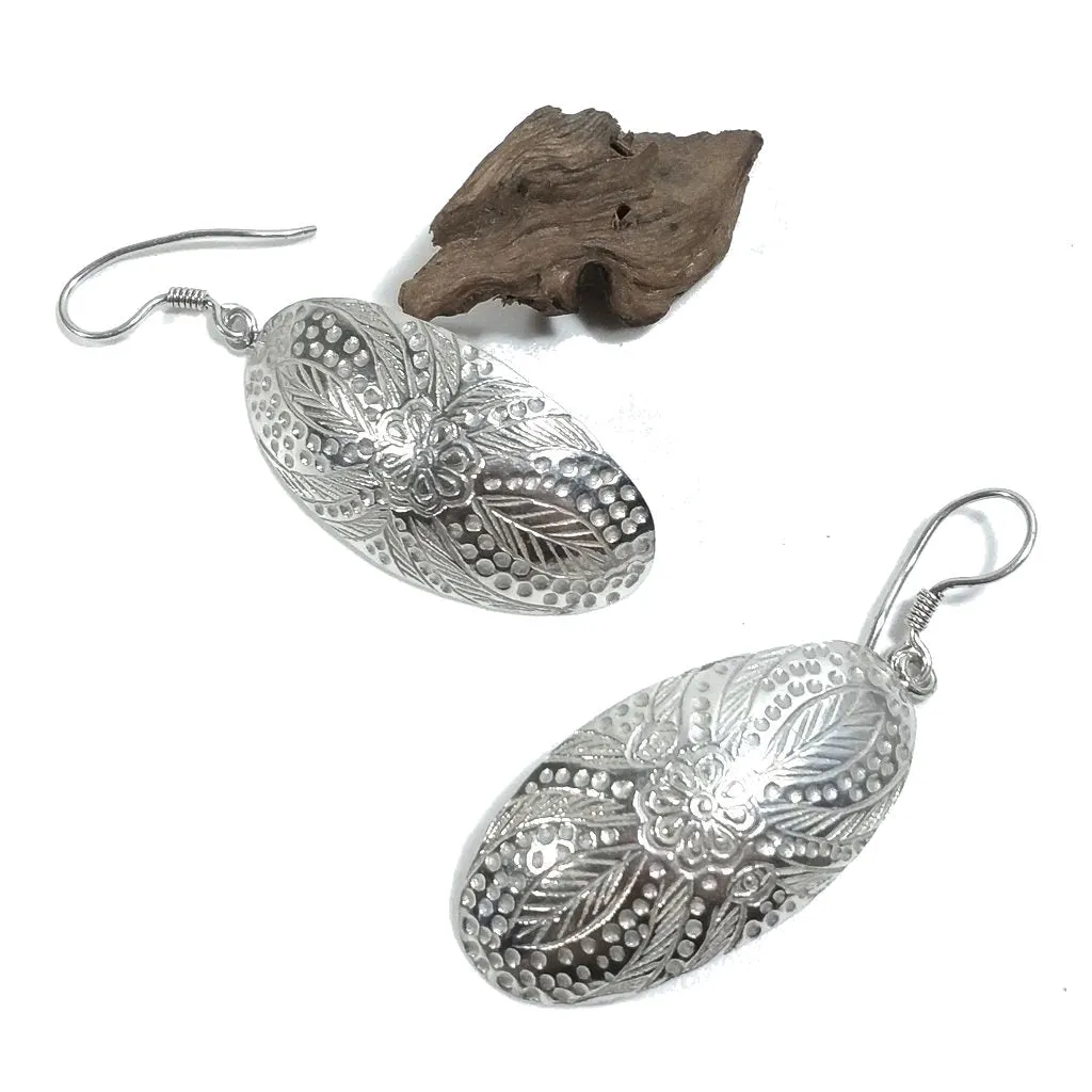 Karen ovale ethnische OHRRINGE aus 925er Silber