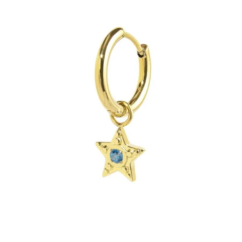 Orecchino a cerchio con stella pendente