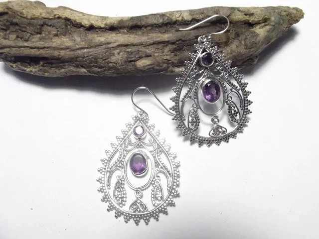 Ethnische Ohrringe aus 925er Silber, filigran mit Amethyst – THERI