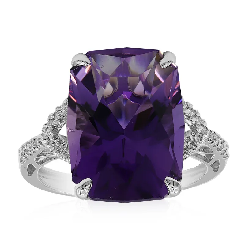 Anello in oro con Ametista